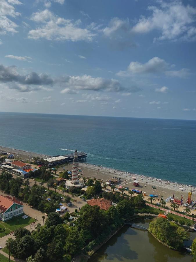 Orbi City Batumi Bagian luar foto